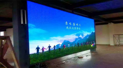 深圳led显示屏制造商家降低成本的主要途径